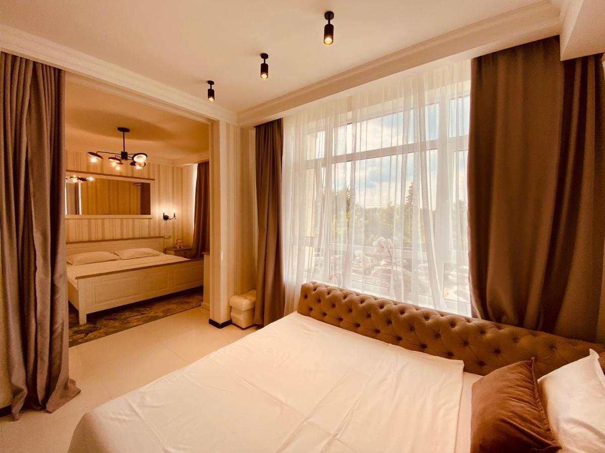 Delight Apartments Boryspilʼ Exteriör bild