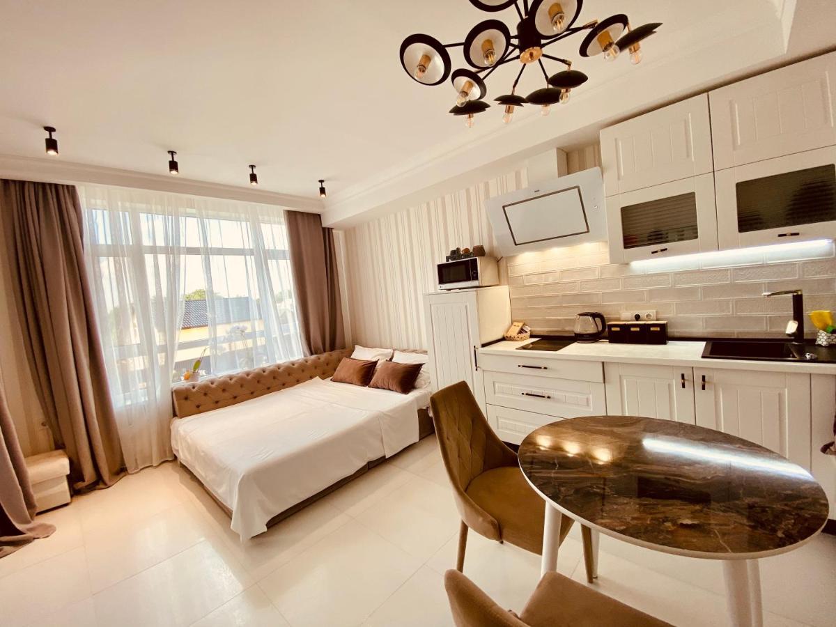 Delight Apartments Boryspilʼ Exteriör bild