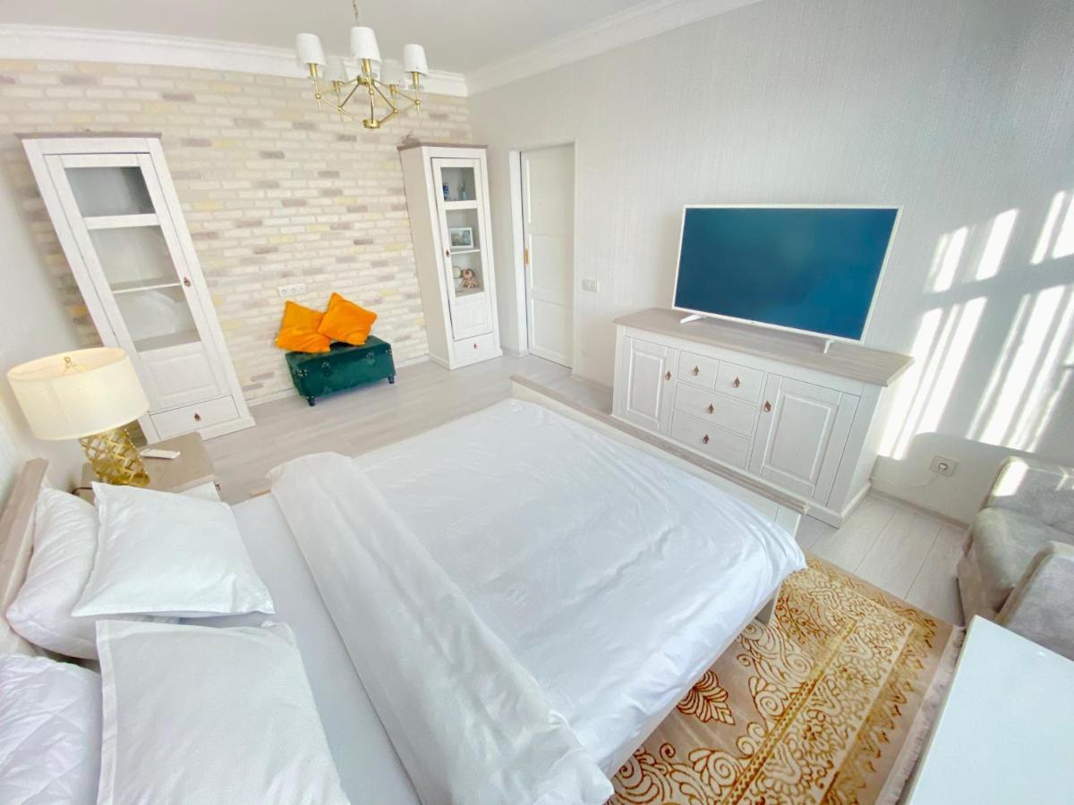 Delight Apartments Boryspilʼ Exteriör bild